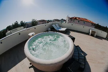 Modern Villa with Private Pool in Novigrad