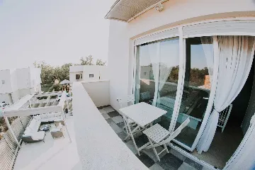 Modern Villa with Private Pool in Novigrad