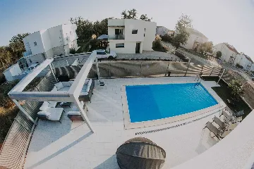Modern Villa with Private Pool in Novigrad