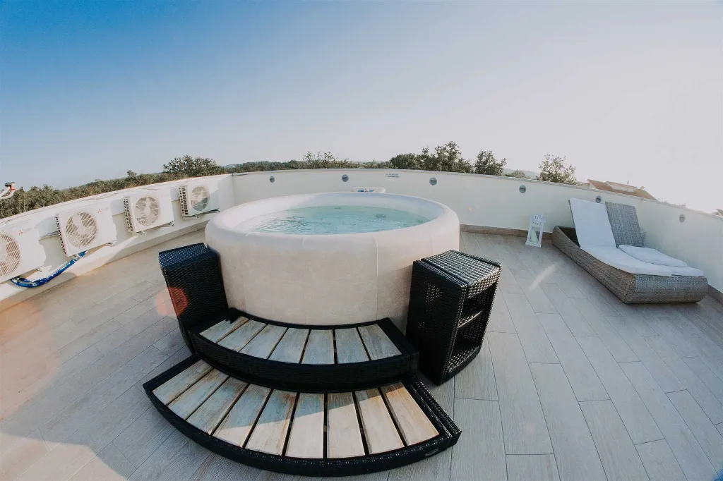 Modern Villa with Private Pool in Novigrad
