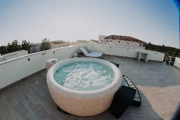 Modern Villa with Private Pool in Novigrad