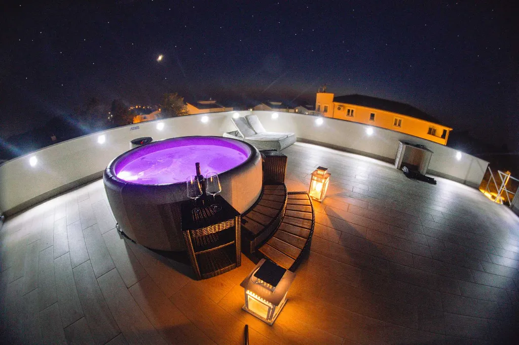 Modern Villa with Private Pool in Novigrad