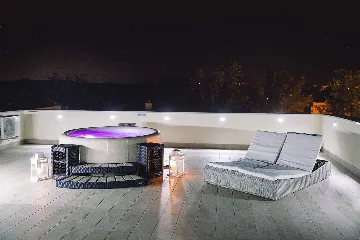 Modern Villa with Private Pool in Novigrad