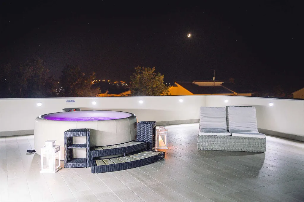 Modern Villa with Private Pool in Novigrad