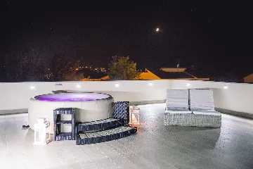 Modern Villa with Private Pool in Novigrad