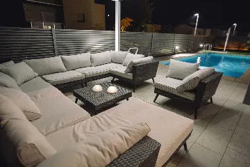 Modern Villa with Private Pool in Novigrad