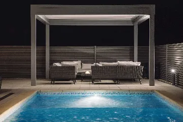 Modern Villa with Private Pool in Novigrad