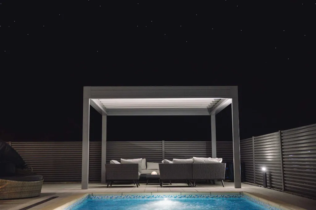 Modern Villa with Private Pool in Novigrad