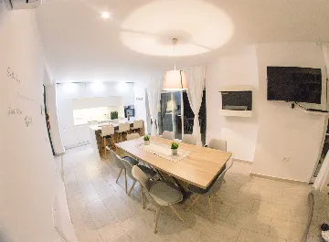 Modern Villa with Private Pool in Novigrad