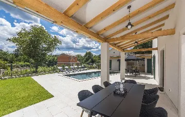 Villa in Rojnići with Private Pool and Sauna