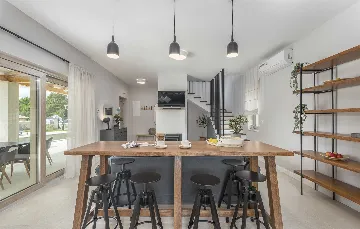 Villa in Rojnići with Private Pool and Sauna