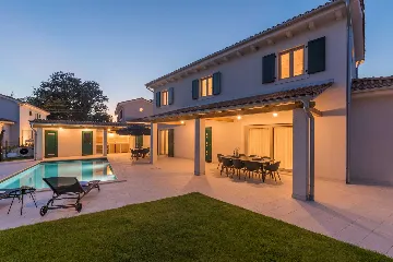 Villa in Rojnići with Private Pool and Sauna