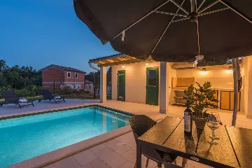 Villa in Rojnići with Private Pool and Sauna