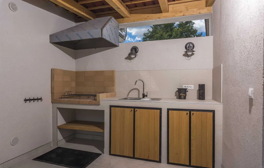 Villa in Rojnići with Private Pool and Sauna