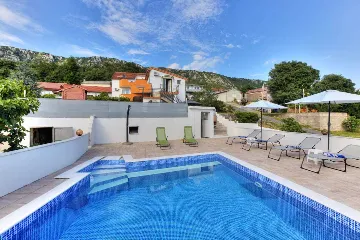 4-Bedroom Holiday House in Bribir for Up to 10