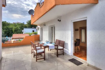 4-Bedroom Holiday House in Bribir for Up to 10