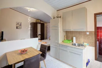 4-Bedroom Holiday House in Bribir for Up to 10