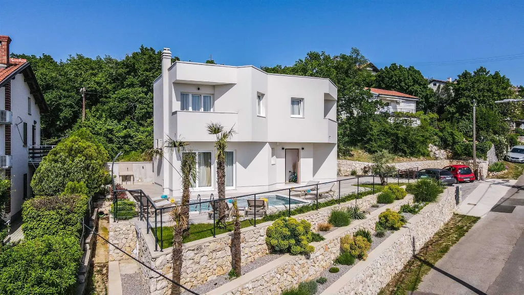 Modern 2-Bedroom Villa with Heated Pool in Kraljevica