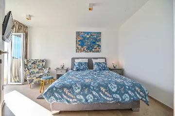 Modern 2-Bedroom Villa with Heated Pool in Kraljevica