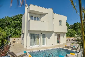 Modern 2-Bedroom Villa with Heated Pool in Kraljevica