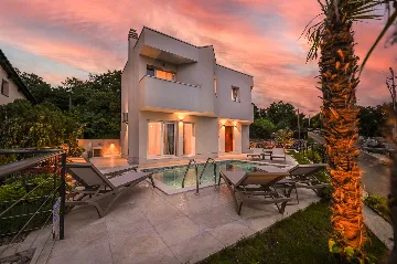 Modern 2-Bedroom Villa with Heated Pool in Kraljevica