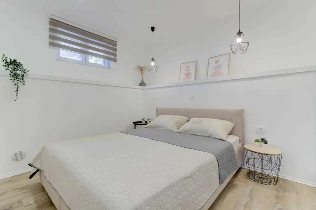 2-Bedroom Apartment in Novi Vinodolski with Garden BBQ