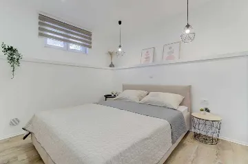 2-Bedroom Apartment in Novi Vinodolski with Garden BBQ