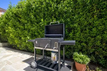 2-Bedroom Apartment in Novi Vinodolski with Garden BBQ