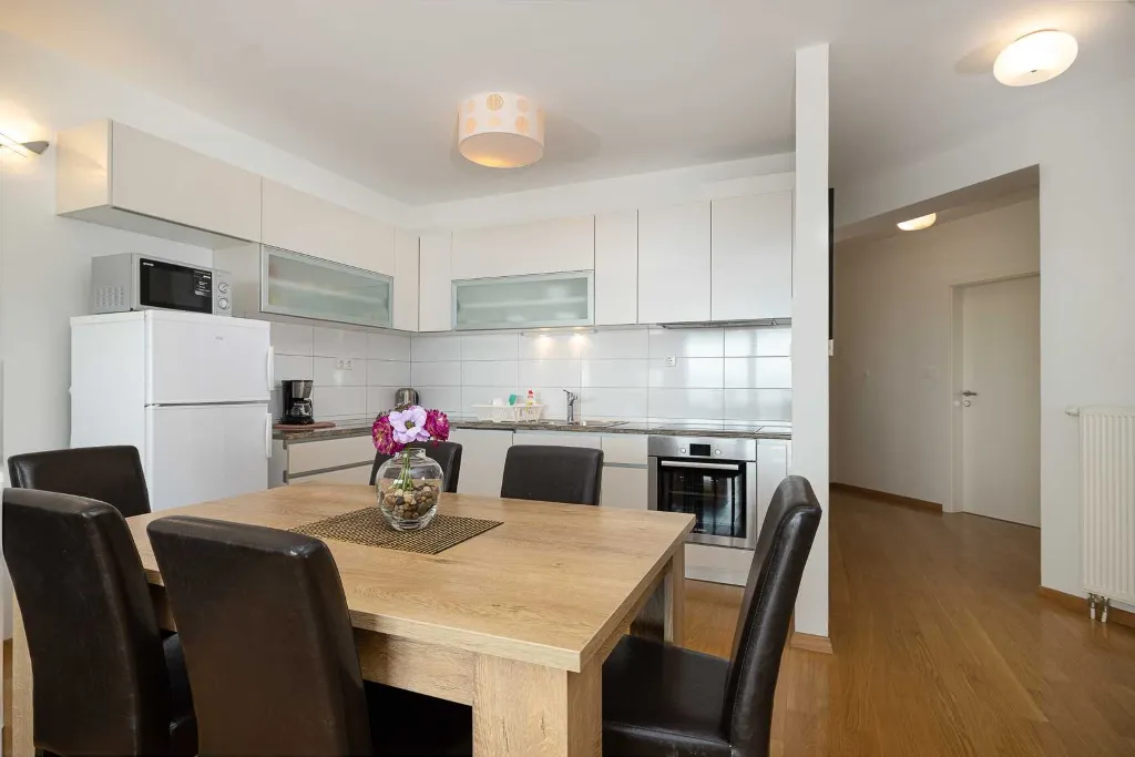 Crikvenica Apartment with Sea-View Balcony