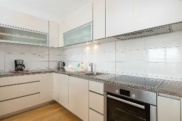 Crikvenica Apartment with Sea-View Balcony