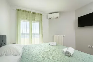 Crikvenica Apartment with Sea-View Balcony