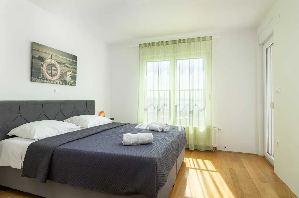Crikvenica Apartment with Sea-View Balcony