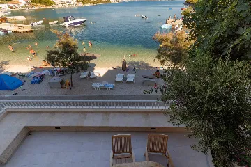 Seaside Apartment with Panoramic Views in Klek