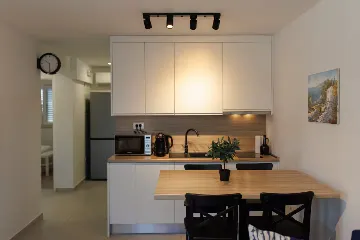 Duboka Klek Apartment with 2 Bedrooms for 4