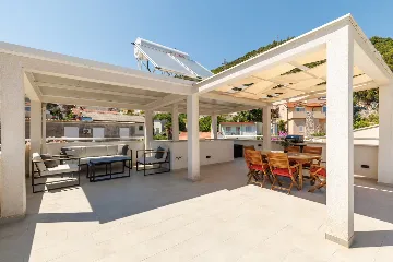 Duboka Klek Apartment with 2 Bedrooms for 4