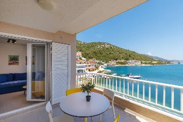 Duboka Klek Apartment with 2 Bedrooms for 4