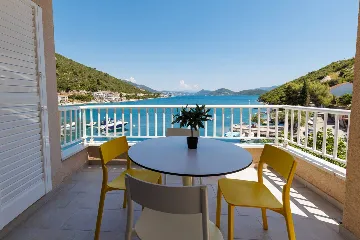 Duboka Klek Apartment with 2 Bedrooms for 4