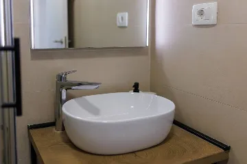 Duboka Klek Apartment with 2 Bedrooms for 4