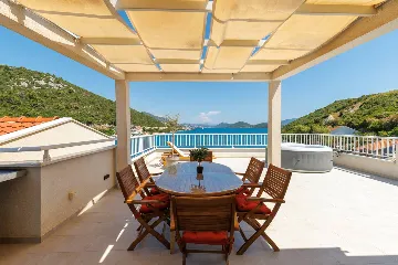 Duboka Klek Apartment with 2 Bedrooms for 4