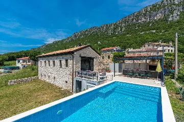 Spacious 4-Bedroom Villa in Bribir, Croatia