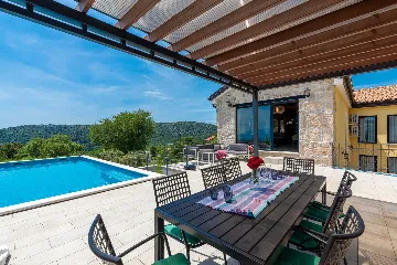 Spacious 4-Bedroom Villa in Bribir, Croatia
