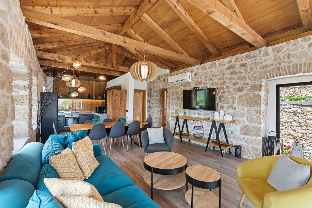Spacious 4-Bedroom Villa in Bribir, Croatia