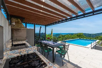 Spacious 4-Bedroom Villa in Bribir, Croatia