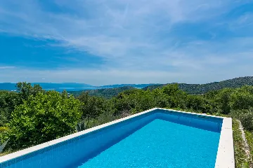 Spacious 4-Bedroom Villa in Bribir, Croatia