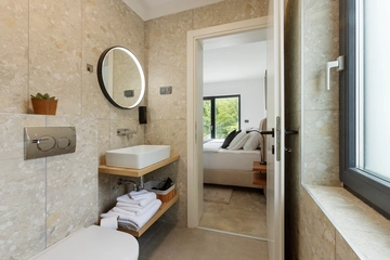 Villa in Grizane-Belgrad for 7 Guests