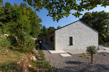 Villa in Grizane-Belgrad for 7 Guests