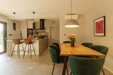 Villa in Grizane-Belgrad for 7 Guests