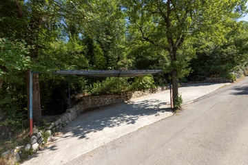 Villa in Grizane-Belgrad for 7 Guests