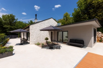 Villa in Grizane-Belgrad for 7 Guests