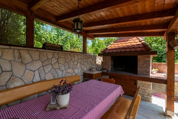 Cozy 1-Bedroom Apartment in Bribir with Terrace